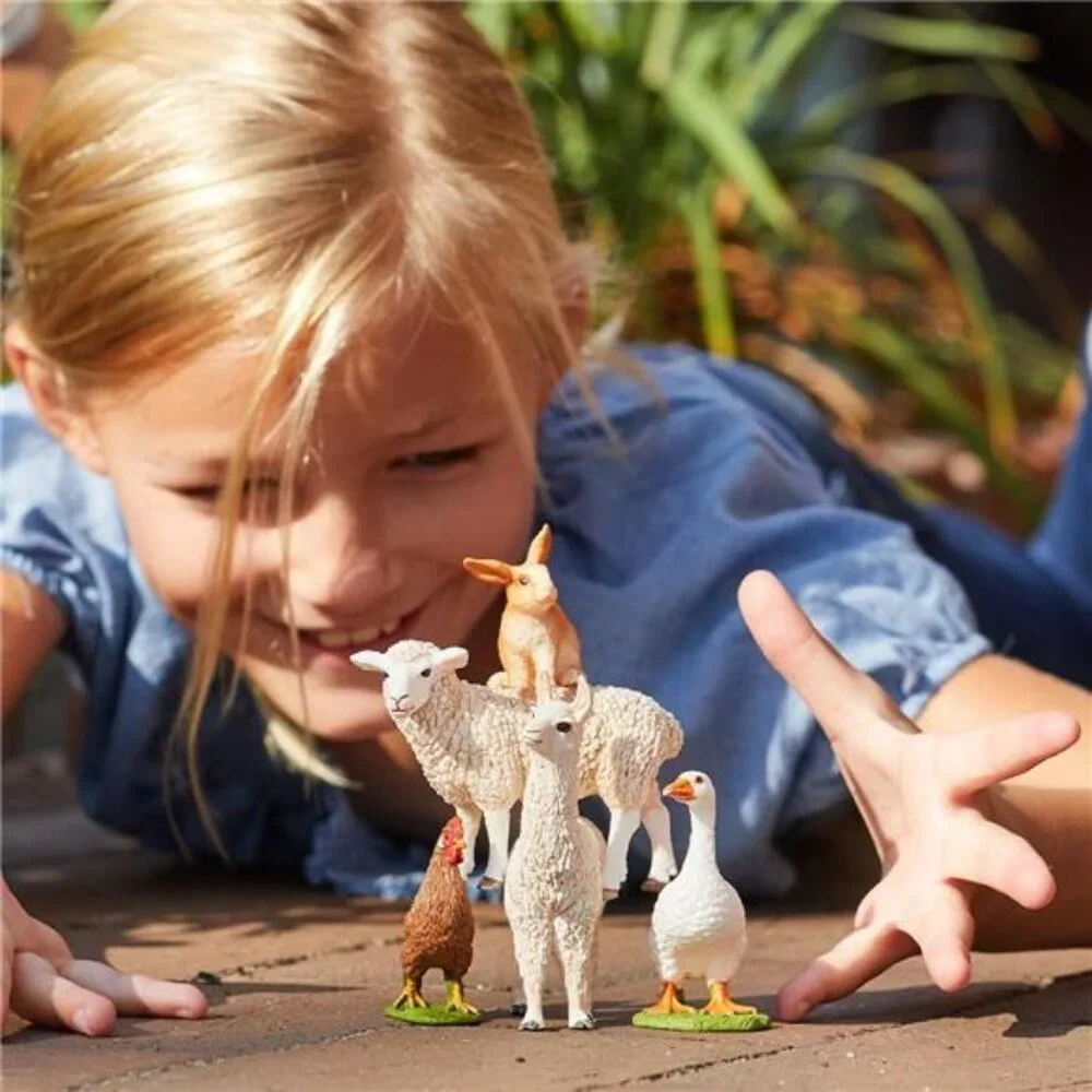 Schleich Farm World 5-Piece Farm Animal Toy Set Including Cute Llama, Rabbit - Picture 2 of 7